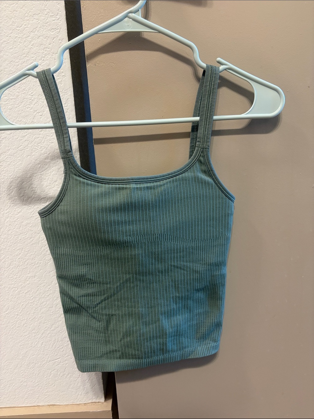 Lululemon tank top size 2
